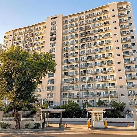 Posh 1Br @ Sm Southmall W/ 100Mbps And Netflix